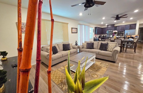 Winchester House | 6BR Pool Villa w/BBQ - Near Wineries & Hot Air Balloon Rides
