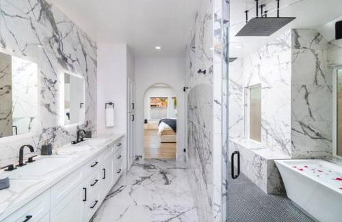 Central Scottsdale Apartment | 7 bed Scottsdale Villa Heated Pool and Spa Golf