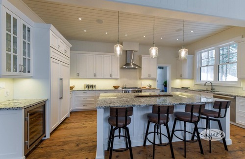 Muskoka Lakes Cottage | 7 bedroom, 5 bath, Sauna, Luxury New Build! Private! Lake Rosseau!