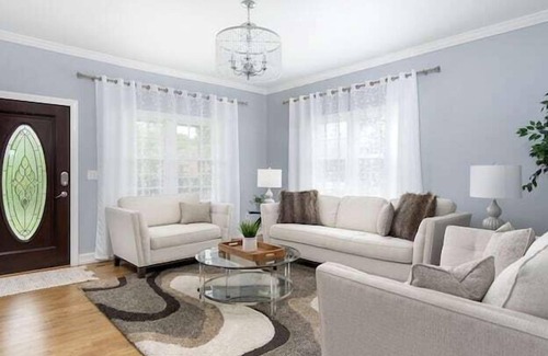 Mars Hill Apartment | 7 Bedroom 683500 by Houzlet