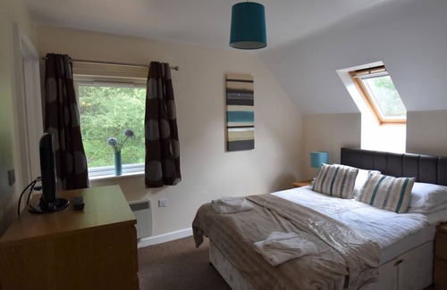 Farley Cabin | 7 bedroom accommodation in Oakamoor