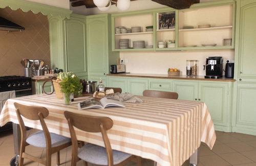 Poigny la Foret House | 7 Bedroom Private vacation home in Poigny-la-ForÃªt