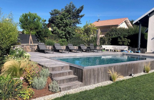Seynod House | 7 Bedroom Private vacation home in Annecy