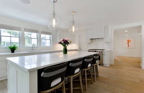 Surfside House | 7 Bedroom Property in Surfside with Pool & Cabana, NOW Available Summer 2024