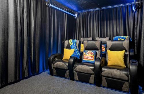 Port Tampa City House | 7 BR Heated Pool Game Room Theater Sleeps 25