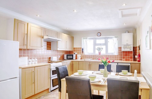 Tanygrisiau Cottage | 7 DOLYDD TERRACE, pet friendly, with open fire in Tanygrisiau