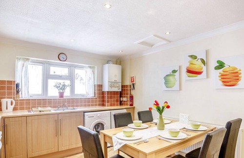 Tanygrisiau Cottage | 7 DOLYDD TERRACE, pet friendly, with open fire in Tanygrisiau