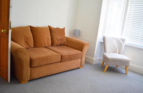 Beverley House | 7 Grovehill Road