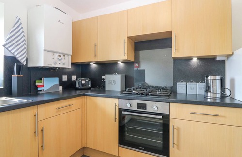 Galashiels Cottage | 7 HIGH BUCKHOLMSIDE, romantic in Galashiels