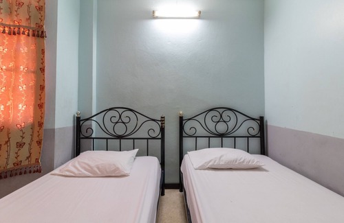Talat Yot House | 7 Holder Guesthouse