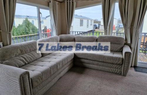 Crowle House | 7 Lakes Breaks at 7 Lakes Country Park-WF73