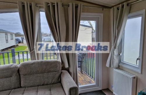 Crowle House | 7 Lakes Breaks at 7 Lakes Country Park-WF73