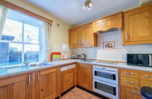 Glenridding House | 7 Low Glenridding - With off-street parking