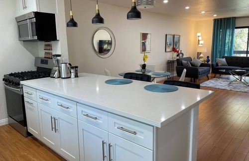 Downtown Apartment | 7. Marvelous 2-Bd 2-Bath Apartment City Center