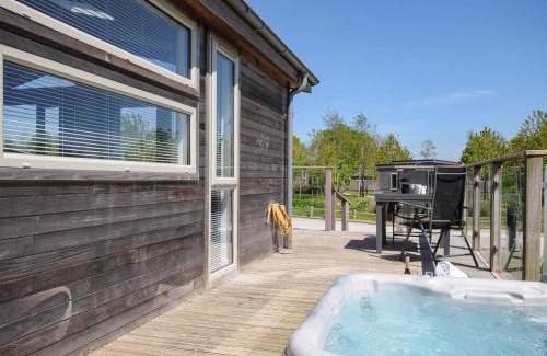 Dobwalls House | 7 Meadow Retreat