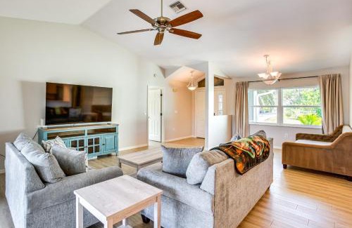 Englewood East House | 7 Mi to Beach Family-Friendly Englewood Escape!