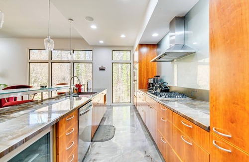 Collier Heights House | 7 Mi to Dtwn ATL: Sleek & Modern Home!