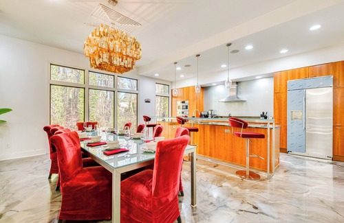 Collier Heights House | 7 Mi to Dtwn ATL: Sleek & Modern Home!