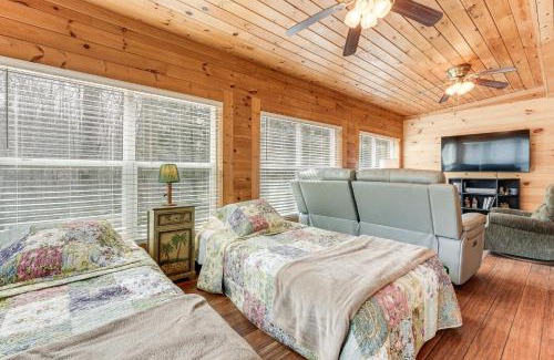 Hayesville House | 7 Mi to Lake Chatuge Creekside Cabin with Decks!
