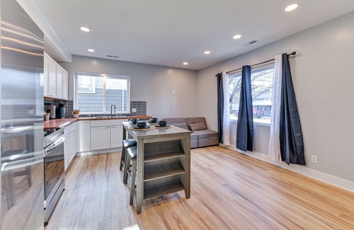 New Albany House | 7 Mi to Louisville: Pet-Friendly New Albany Home