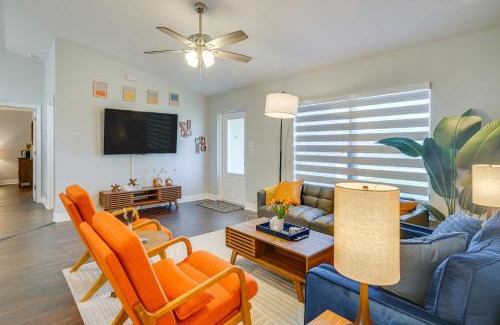Fort Myers House | 7 Mi to River District Cape Coral Home with Lanai