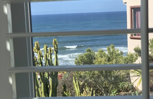 Rosarito Villa | 7 minute drive to famous lobster town "Puerto Nuevo".