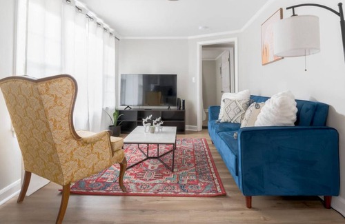 Greensboro House | 7 Minutes to Downtown Greensboro and UNCG