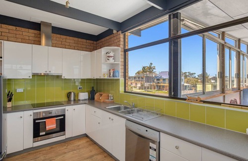Bermagui House | 7 Murrah Street- Ample space, featuring a superb enclosed entertainment area with views