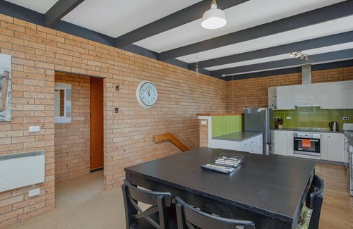 Bermagui House | 7 Murrah Street- Ample space, featuring a superb enclosed entertainment area with views