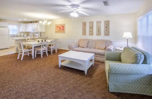 South Lee Villa | 7 nights in our 1 br, full kitchen villa. Only 110 per night