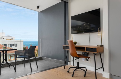 Sea Point Promenade Apartment | 7 on Bantry 403