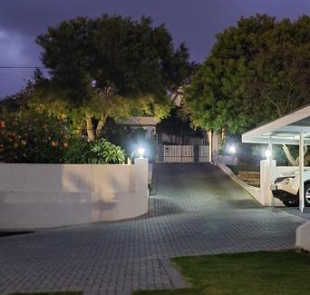 Bredasdorp House | 7 on South