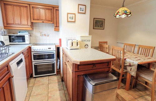 Glenridding Cottage | 7 STYBARROW TERRACE, family friendly, with a garden in Glenridding