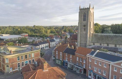 Fakenham House | 7 Swan Court