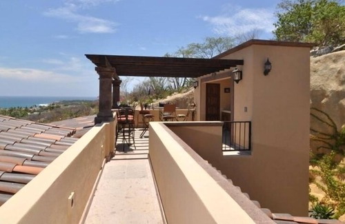 Loreto Villa | 7 Th Night Free, 4 BR/ 5 BA Villa in Gated Querencia Sea View lots of parking