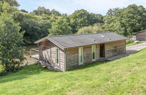 Looe House | 7 Water's Edge