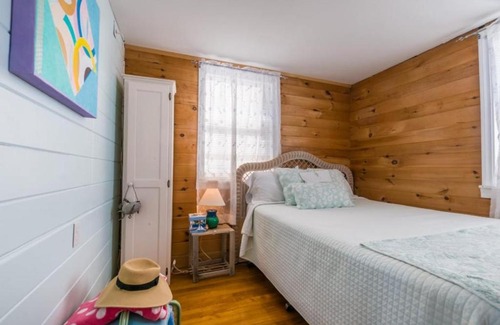 East Sandwich House | 70 B Salt Marsh Road Sandwich - Cape Cod