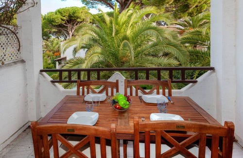Pals Other | 70 m² Accommodation ∙ 2 bedrooms ∙ 4 guests