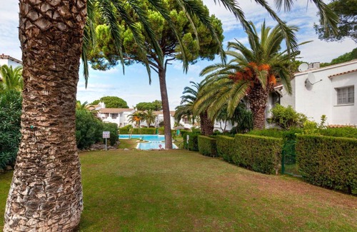 Pals Other | 70 m² Accommodation ∙ 2 bedrooms ∙ 4 guests