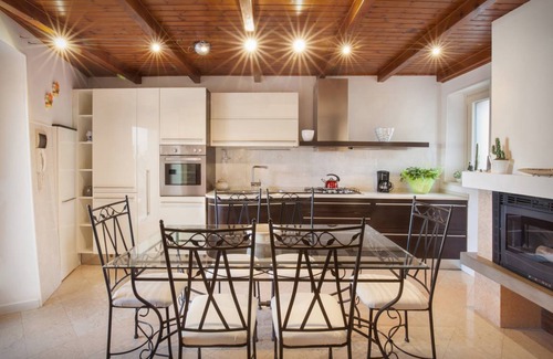 Albisano Apartment | 70 m² Apartment ∙ 2 bedrooms ∙ 4 guests