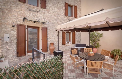 Albisano Apartment | 70 m² Apartment ∙ 2 bedrooms ∙ 4 guests