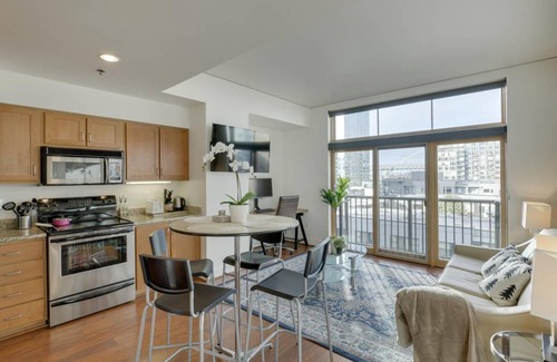 Pearl District Apartment | 70 m² Apartment ∙ 1 bedroom ∙ 4 guests