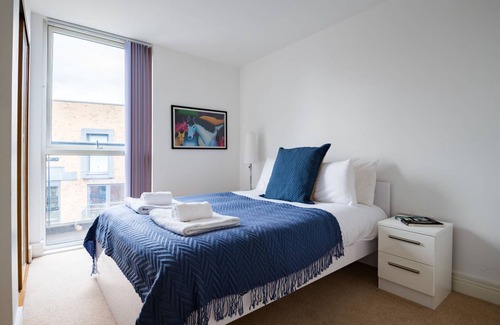 Bow West Apartment | 70 m² Apartment ∙ 2 bedrooms ∙ 4 guests