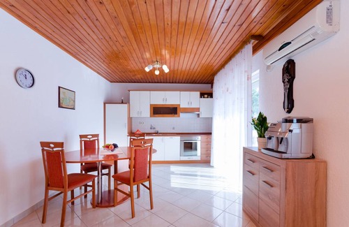 Povile Apartment | 70 m² Apartment ∙ 2 bedrooms ∙ 5 guests