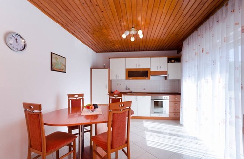 Povile Apartment | 70 m² Apartment ∙ 2 bedrooms ∙ 5 guests
