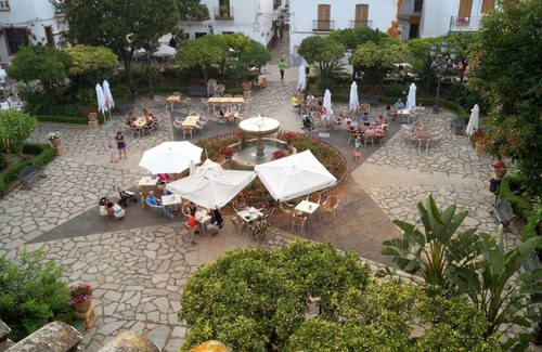 Historic Center of Estepona Apartment | 70 m² Apartment ∙ 2 bedrooms ∙ 4 guests