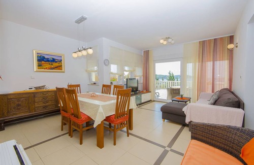 Rogoznica Apartment | 70 m² Apartment ∙ 2 bedrooms ∙ 6 guests