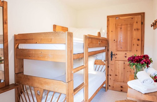 Sils-Maria Apartment | 70 m² Apartment ∙ 2 bedrooms ∙ 4 guests