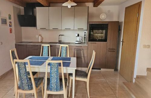 Porec Apartment | 70 m2 Ferienwohnung Jurići in Steinhaus unweit von Poreč