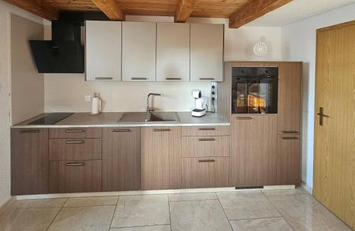Porec Apartment | 70 m2 Ferienwohnung Jurići in Steinhaus unweit von Poreč